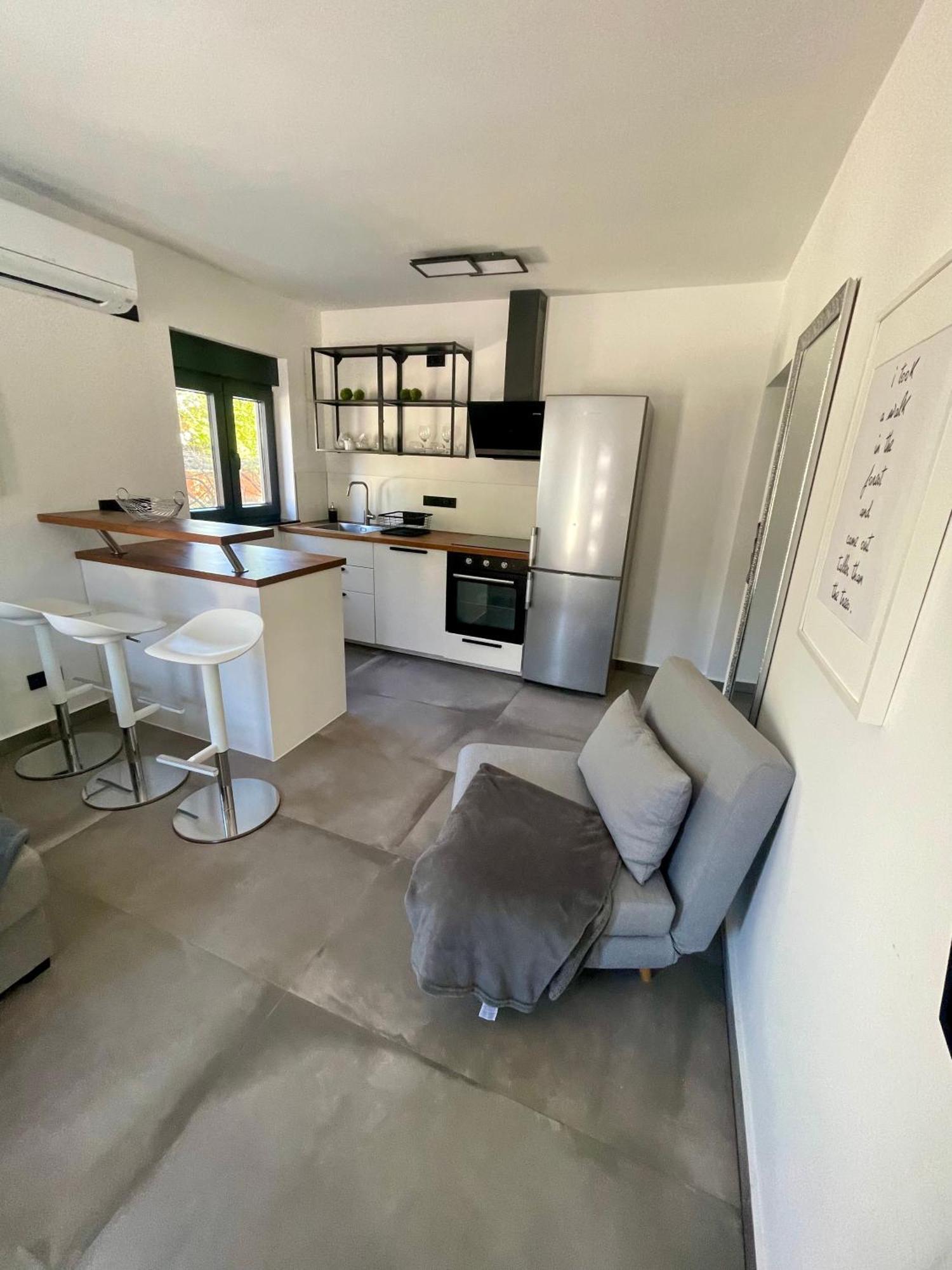 Enna Apartment C Perfect Location Медулин Экстерьер фото
